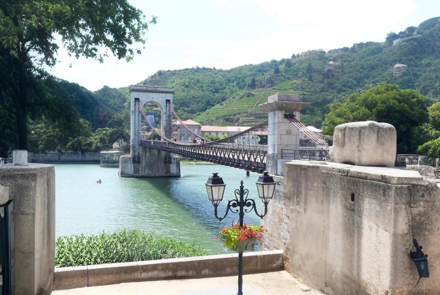 Le Clos Du Rhone - Hypercentre - Wifi Apartman Tournon-sur-Rhone Kültér fotó